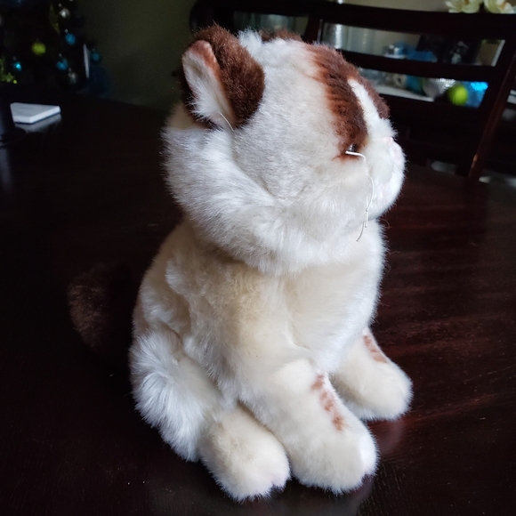 💙 Grumpy Cat Plush - Picture 2 of 7